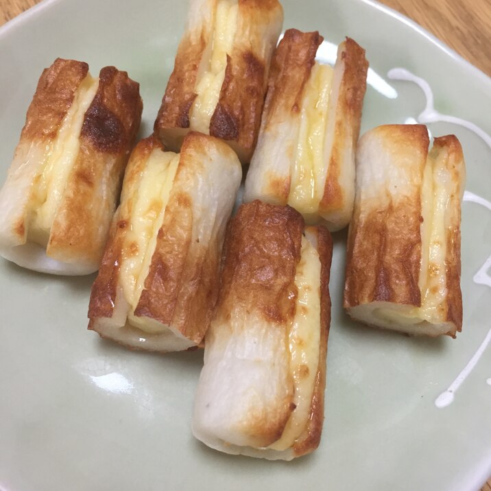 簡単おつまみ★焼きチーズちくわ